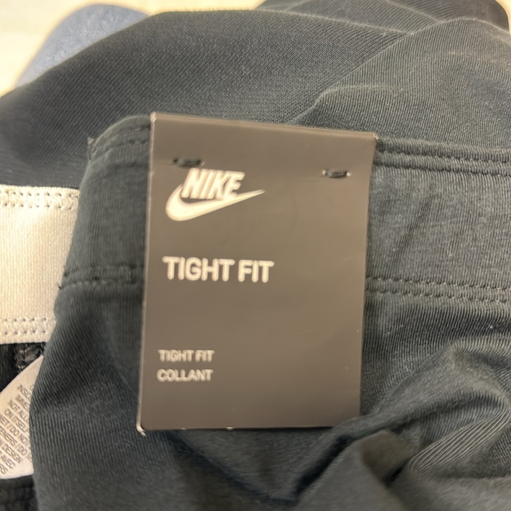 Plus size Nike pants set - Picture 9 of 11